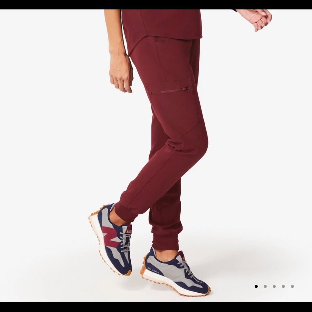 FIGS jogger scrub pant
